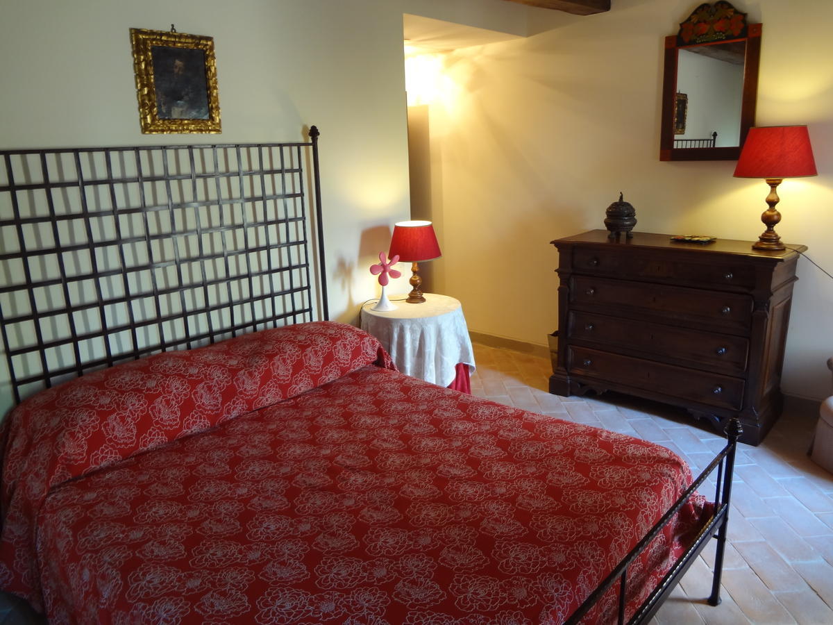 Castello Di Magrano Guest House Carbonesca Exterior foto