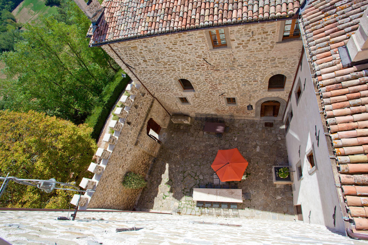 Castello Di Magrano Guest House Carbonesca Exterior foto